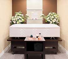静岡･愛知の葬儀・お葬式なら家族葬のトワーズ® 家族葬のトワーズ 一日葬プラン 税込302,500円 祭壇の画像