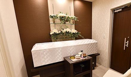 浜松市で葬儀・葬式・家族葬をお探しなら トワーズ ご面会可能な安置室完備