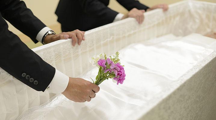 豊橋市で葬儀・葬式・家族葬をお探しなら トワーズ 納棺